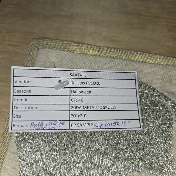 NWT 2 metallic skull Pillowcases 19x19 SAATVIK - Picture 3 of 4